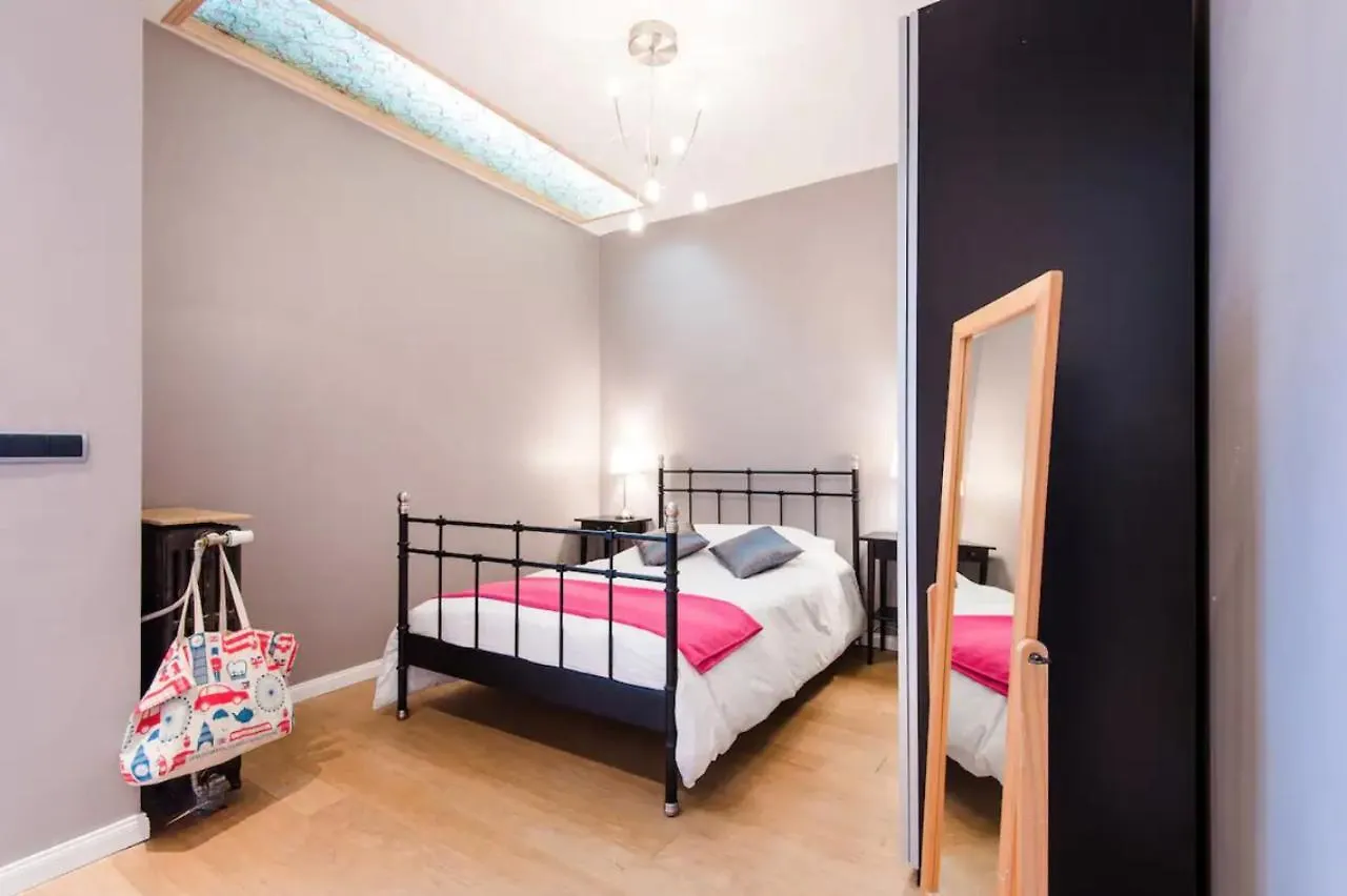 Vieux Lille Porte De Gand Bienvenue Chez Nestyou, Lille