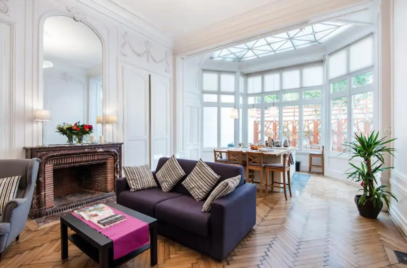 Vieux Lille Porte De Gand Bienvenue Chez Nestyou, Lille